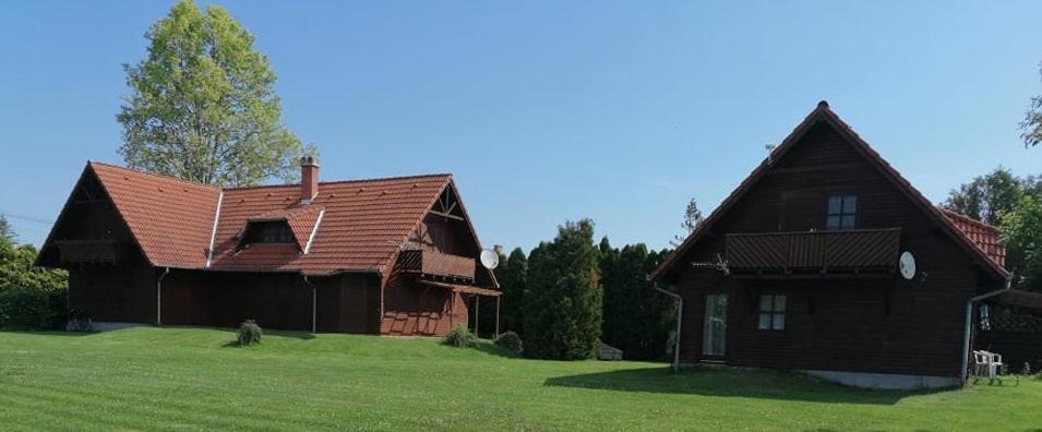 Almos Apartman Balatonfenyves Exterior photo